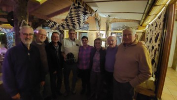 Das Bild zeigt von links nach recht: Dr. Pollmann, Fritz Trachte, Hans-Jürgen Fleer, Bernd Schubert, Heidi Brendel, Karin Thorenz, Erhard Weiss und Albrecht Brunsiek